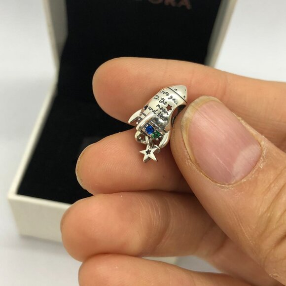 ✨🔥Pandora Space Love Rocket Charm - Picture 5 of 6